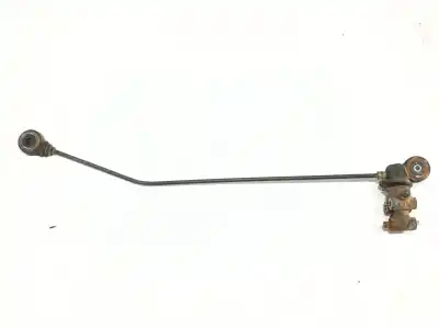 Second-hand car spare part Brake Distributor for TOYOTA HILUX VII PICK-UP (_N1_, _N2_, _N3_) 2.5 D 4WD (KUN25) OEM IAM references   