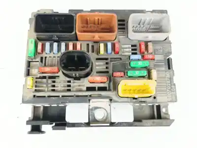 Peça sobressalente para automóvel em segunda mão caixa de fusíveis e relés por citroen berlingo multispace (b9) 1.6 bluehdi 100 referências oem iam 9807028780 Peça sobressalente para automóvel em segunda mão caixa de fusíveis e relés por citroen berlingo multispace (b9) 1.6 bluehdi 100 referências oem iam 9807028780