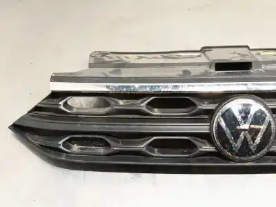 Автозапчасти б/у передняя решетка за volkswagen t-roc (a11, d11) 2.0 tdi ссылки oem iam 2ga853653h  