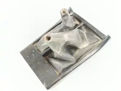 Peça sobressalente para automóvel em segunda mão Forra Da Alavanca De Velocidades por NISSAN TERRANO II (R20) 3.0 DI 4WD Referências OEM IAM 9416580009P  