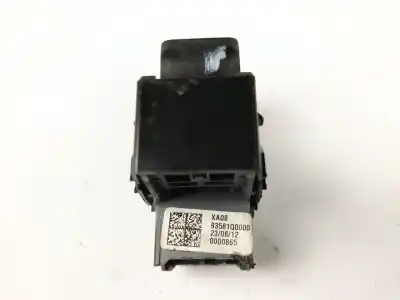 Pièce détachée automobile d'occasion commande de lève vitre avant droit pour hyundai bayon (bc3) 1.2 mpi références oem iam 93581q0000   Pièce détachée automobile d'occasion commande de lève vitre avant droit pour hyundai bayon (bc3) 1.2 mpi références oem iam 93581q0000