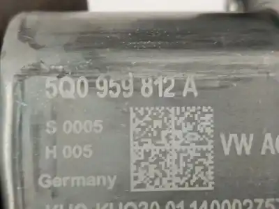 Peça sobressalente para automóvel em segunda mão motor elevador vidro traseiro direito por seat leon (5f1) 2.0 tdi referências oem iam 5q0959812a  