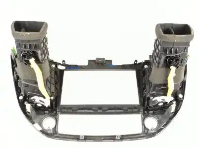 Автозапчастина б/у аераційна решіта для hyundai tucson (tl, tle) 1.7 crdi посилання на oem iam 84740d7100ns5  