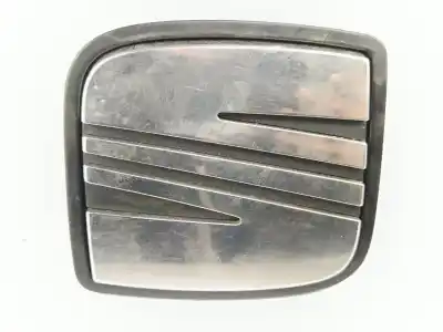 Second-hand car spare part TAILGATE BACK DOOR HANDLE for SEAT LEON (1P1)  OEM IAM references 5P0827565C  