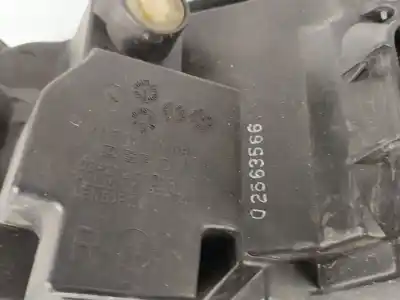 Second-hand car spare part right headlight for toyota corolla (_e12_) 2.0 d-4d (cde120r_, cde120l_) oem iam references 8113002150  