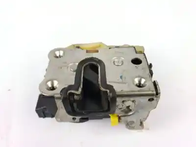 Second-hand car spare part left front door lock for dacia duster (hs_) 1.5 dci oem iam references 805039187r  