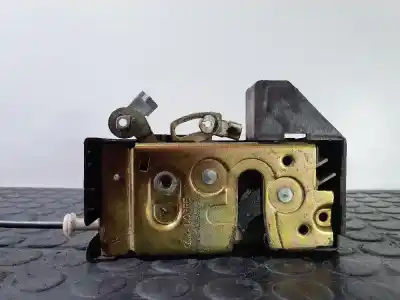 Peça sobressalente para automóvel em segunda mão fechadura da porta dianteira direita por ford fiesta courier dx furg. referências oem iam 96fga219a64ag