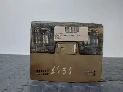 Second-hand car spare part interior light for audi a6 avant (4b5) 2.5 tdi quattro oem iam references 4b0947105c  