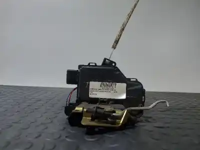 Second-hand car spare part left front door lock for audi a6 avant (4b5) 2.5 tdi quattro oem iam references 4b1837015b  