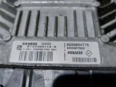 Pezzo di ricambio per auto di seconda mano Centralina Motore per RENAULT SCENIC II Grand Confort Dynamique 101 CV / 74 KW Riferimenti OEM IAM 8200804775  
