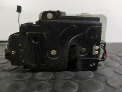 Peça sobressalente para automóvel em segunda mão fechadura da porta dianteira direita por volkswagen passat volkswagen referências oem iam 