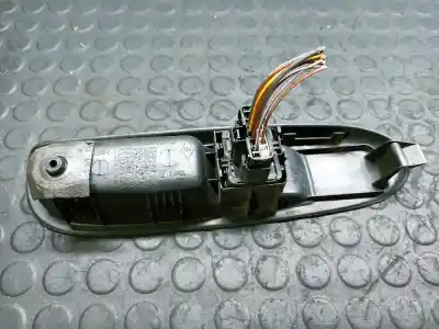 Pezzo di ricambio per auto di seconda mano interruttore alzacristalli anteriore sinistro per renault clio ii fase ii (b/cb0) riferimenti oem iam 8200628298  