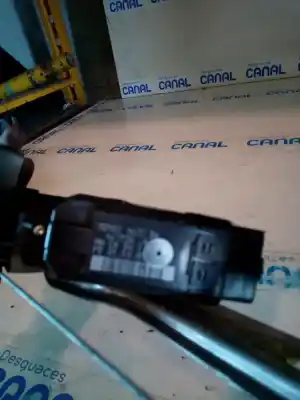 Peça sobressalente para automóvel em segunda mão Elevador De Vidros Dianteiro Direito por RENAULT SCENIC II Pack Authentique 110 CV / 81 KW Referências OEM IAM 440726  