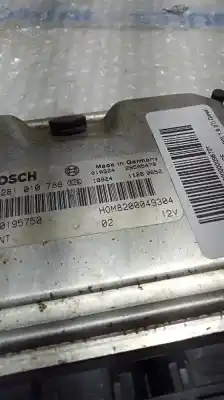 Pezzo di ricambio per auto di seconda mano Centralina Motore per RENAULT CLIO II FASE II (B/CB0) Riferimenti OEM IAM 8200049304  