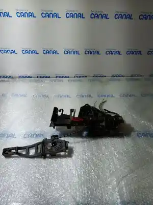 Second-hand car spare part Front Right Door Lock for FORD FOCUS BERLINA (CAP) Ambiente (D) OEM IAM references 2400010013  