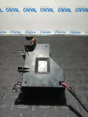 Second-hand car spare part fuse box unit for volvo v40 familiar oem iam references 30807015