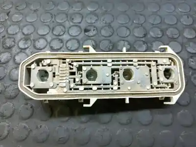 Автозапчастина б/у лампальник для renault clio ii fase ii b cb0 authentique посилання на oem iam 8200071413  