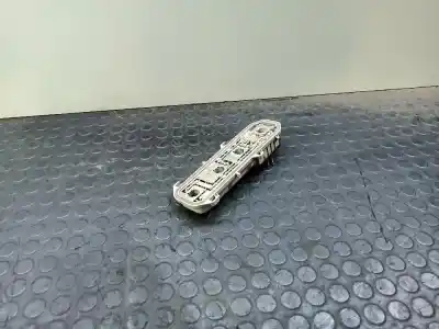 Автозапчасти б/у подставка для лампы за RENAULT CLIO II FASE II (B/CB0) ссылки OEM IAM 8200071413  