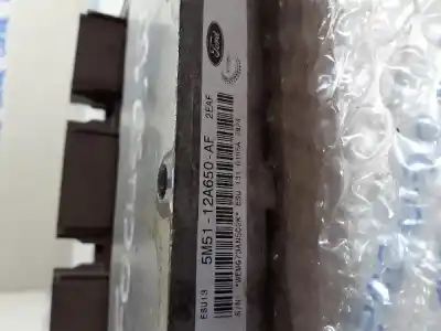 Peça sobressalente para automóvel em segunda mão centralina de motor uce por ford focus berlina (cap) ghia referências oem iam 5m5112a650af  