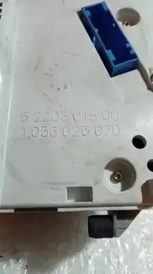 Pièce détachée automobile d'occasion COMPTEUR DE VITESSE TABLEAU DE BORD pour VOLKSWAGEN POLO  Références OEM IAM 5220301800  