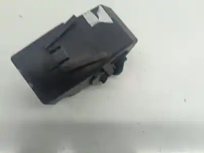 Second-hand car spare part FUSE BOX UNIT for AUDI A3 (8P1)  OEM IAM references 1J0941389B  