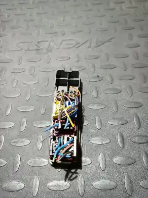 Peça sobressalente para automóvel em segunda mão botão / interruptor elevador vidro dianteiro esquerdo por volvo v40 familiar referências oem iam 30815235  