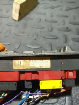 Peça sobressalente para automóvel em segunda mão botão / interruptor elevador vidro dianteiro esquerdo por volvo v40 familiar referências oem iam 30815235  