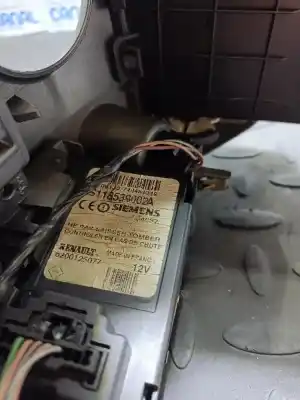 Peça sobressalente para automóvel em segunda mão centralina start/stop (ecu) por renault scenic ii pack authentique 110 cv / 81 kw referências oem iam 8200125077