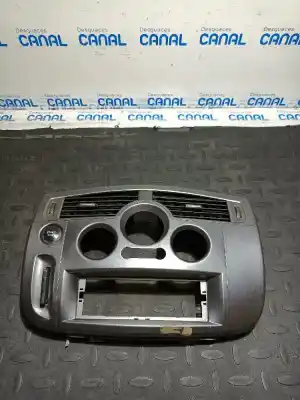 Peça sobressalente para automóvel em segunda mão GRELHA / DIFUSOR DE AR por RENAULT SCENIC II  Referências OEM IAM 8200494137  