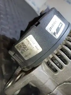 Pezzo di ricambio per auto di seconda mano ALTERNATORE per VOLKSWAGEN POLO  Riferimenti OEM IAM 0123320001  