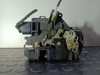 Second-hand car spare part Front Right Door Lock for AUDI A6 06 2.5 TDI-VW REF: 4F0820521A / AUDI 4F0910521 / DENSO CZ246810-5840 / BOSCH 9140010511. CON CENTRAL OEM IAM references 1J0973715  