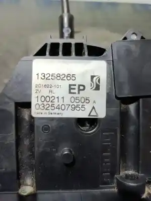 Pezzo di ricambio per auto di seconda mano serratura porta posteriore sinistra per opel corsa d corsa d riferimenti oem iam 13258265  