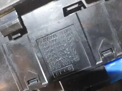 Peça sobressalente para automóvel em segunda mão BOTÃO / INTERRUPTOR ELEVADOR VIDRO DIANTEIRO ESQUERDO por CHEVROLET TACUMA  Referências OEM IAM SPMD0035D  