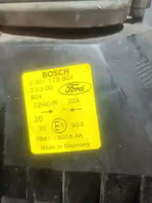Peça sobressalente para automóvel em segunda mão farol / farolim direito por ford fiesta berlina referências oem iam 0301173302