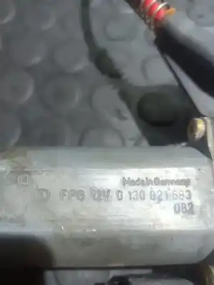 Peça sobressalente para automóvel em segunda mão elevador de vidros dianteiro direito por ford fiesta berlina referências oem iam 0130821683