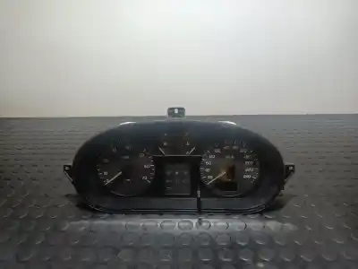 Pièce détachée automobile d'occasion COMPTEUR DE VITESSE TABLEAU DE BORD pour RENAULT MEGANE I FASE 2 CLASSIC (LA..)  Références OEM IAM 7700427900  