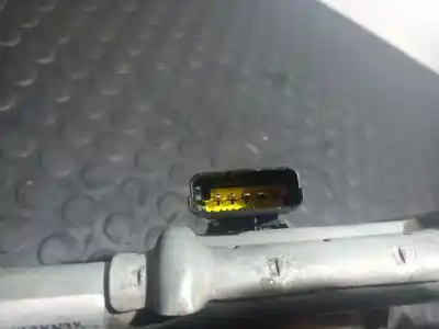 Автозапчастина б/у двигатель передніх склоочисників для RENAULT CLIO II FASE II (B/CB0) 1.9 dTi Diesel Посилання на OEM IAM 8200027620  