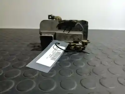 Peça sobressalente para automóvel em segunda mão fechadura da porta traseira direita por peugeot 206 berlina xn referências oem iam 