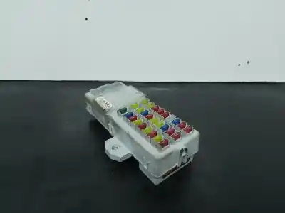 Second-hand car spare part fuse box unit for kia sorento (bl) d4cb oem iam references 911713e920  