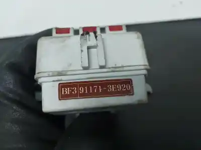 Автозапчасти б/у БЛОК РЕЛЕ/ПРЕДОХРАНИТЕЛЕЙ за KIA SORENTO (BL)  ссылки OEM IAM 911713E920  