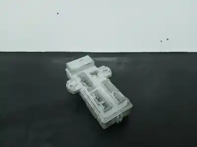 Second-hand car spare part fuse box unit for kia sorento (bl) d4cb oem iam references 911713e920  