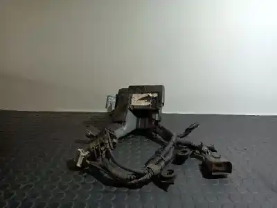 Peça sobressalente para automóvel em segunda mão caixa de fusíveis e relés por ford fiesta (cb1) trend referências oem iam 