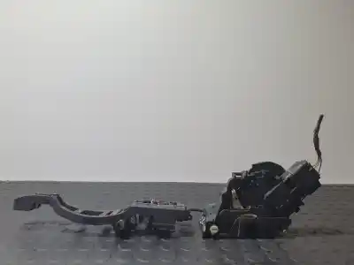 Second-hand car spare part left front door lock for ford focus berlina (cap) ambiente (d) oem iam references 4m5ar264135c  