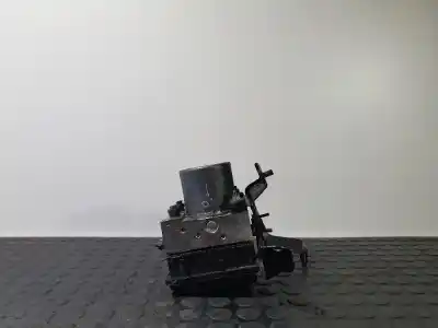 Peça sobressalente para automóvel em segunda mão abs por toyota corolla verso (r1) 2.2 d-4d luna referências oem iam 445400f020