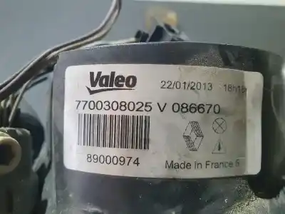 Second-hand car spare part Right Headlight for RENAULT KANGOO (F/KC0) Authentique OEM IAM references 7700308025  