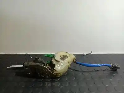 Peça sobressalente para automóvel em segunda mão fechadura da porta dianteira direita por kia sorento (bl) d4cb referências oem iam 