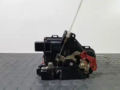 Peça sobressalente para automóvel em segunda mão fechadura da porta dianteira direita por audi a4 berlina (8e) 1.8 20v turbo referências oem iam   