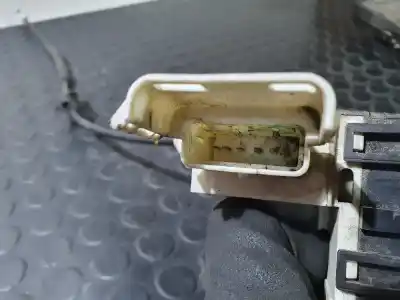 Peça sobressalente para automóvel em segunda mão fechadura da porta dianteira direita por citroen c4 coupe collection referências oem iam 