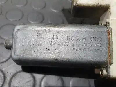 Pezzo di ricambio per auto di seconda mano Alzacristalli Anteriore Destro per TOYOTA COROLLA (E12) 2.0 D-4D Linea Luna Berlina Riferimenti OEM IAM 013C822032  