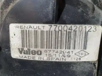 Second-hand car spare part right tailgate light for renault laguna (b56) 1.8 16v rt oem iam references 7700420123  